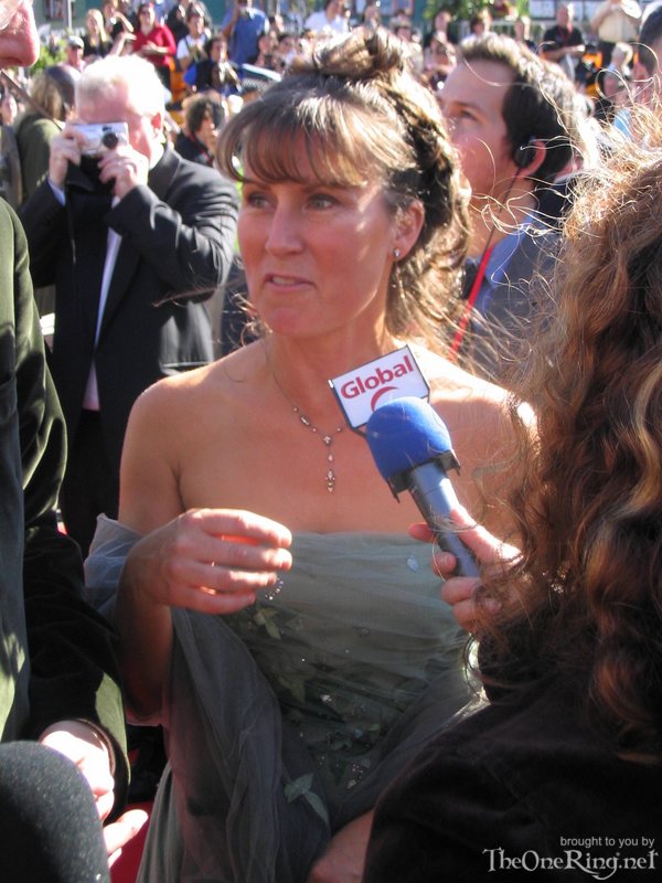 Tanya Rodgers On The Red Carpet - 600x800, 96kB