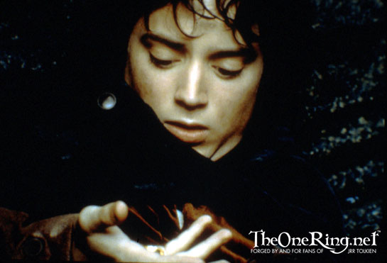 Frodo and the One Ring - 545x371, 32kB