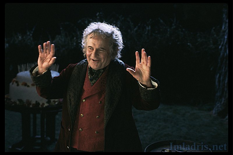 Bilbo at his Birthday Party - 800x533, 53kB