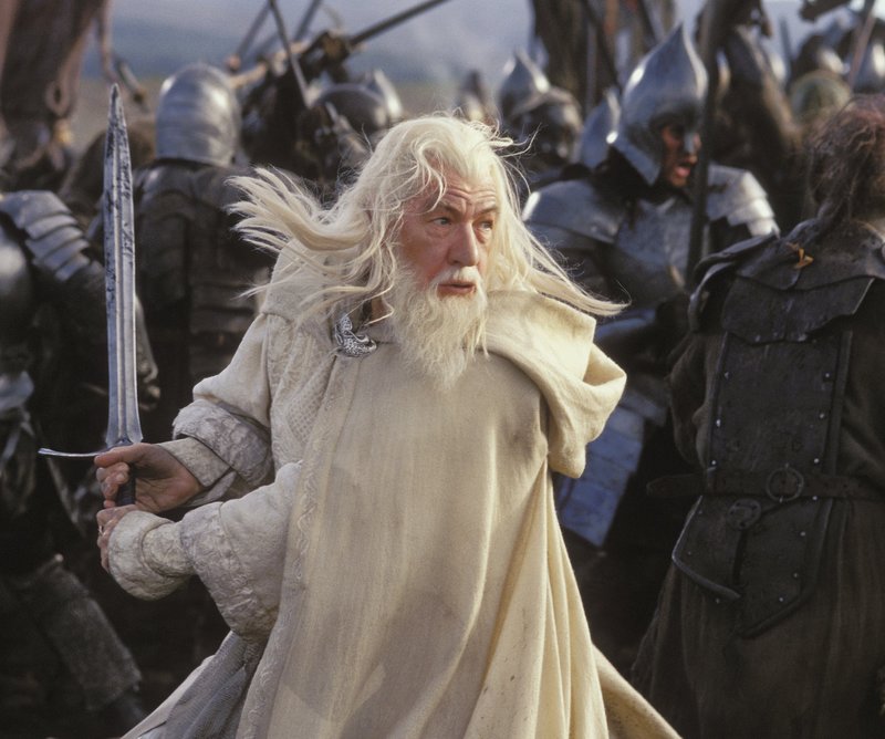 Gandalf In Battle - 800x668, 84kB