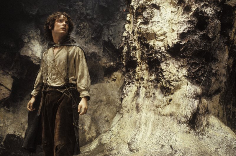 Frodo In Shelob's Lair - 800x532, 119kB