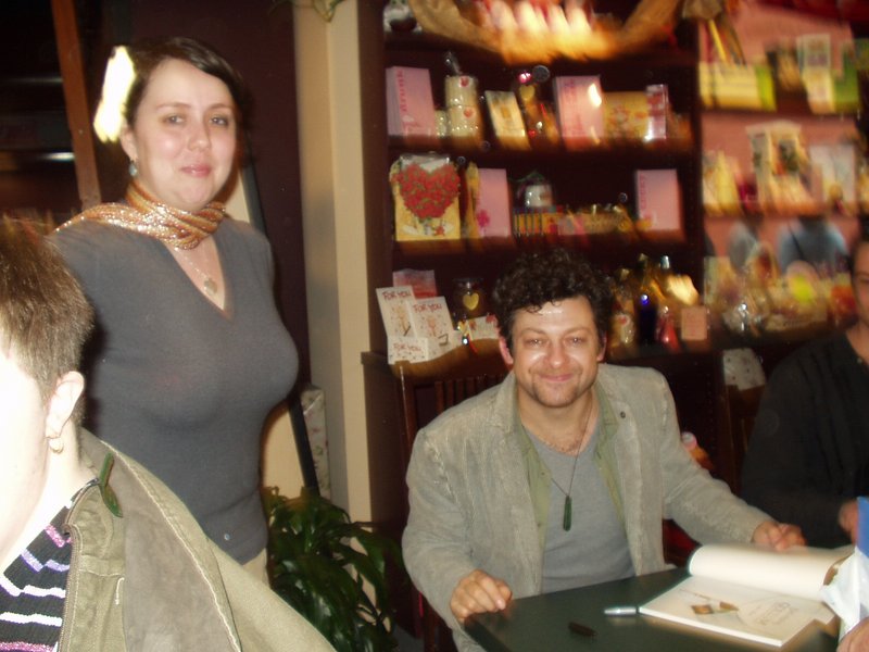 Andy Serkis Booksigning Reports: California - 800x600, 91kB