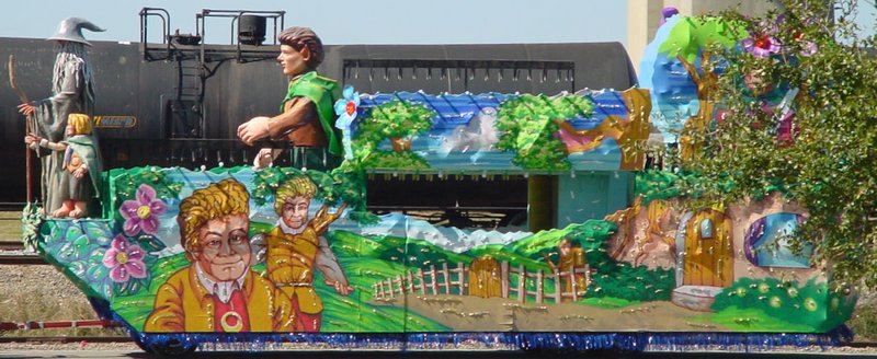 Bacchus Hobbits of The Shire Float - 800x328, 87kB