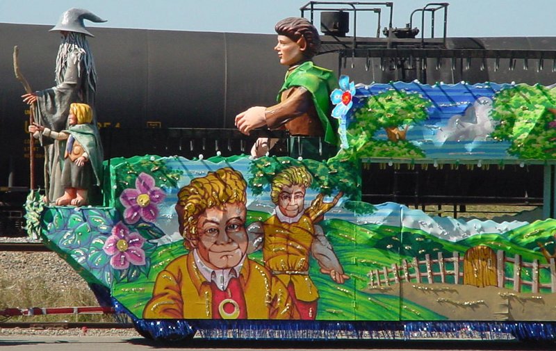 Bacchus Hobbits of The Shire Float - 800x505, 120kB
