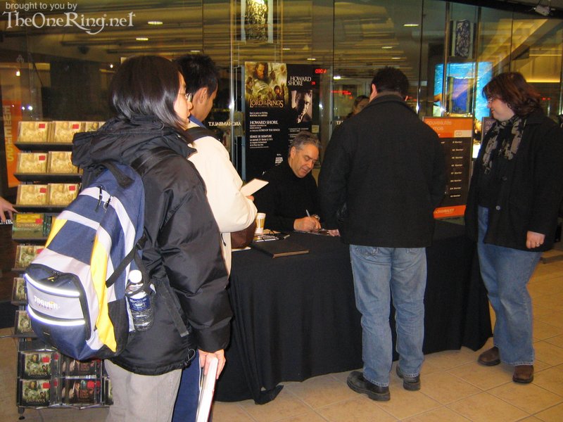 Howard Shore Signing Session in Montreal - 800x600, 109kB