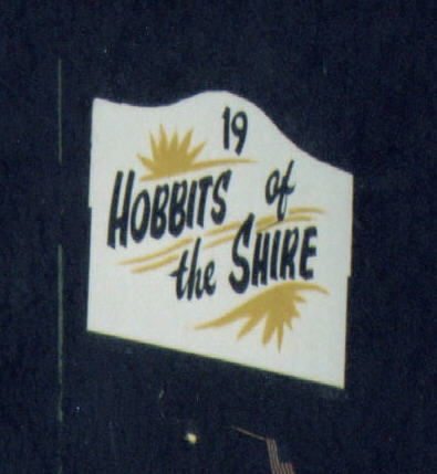 Hobbits of the Shire Float - 395x429, 95kB