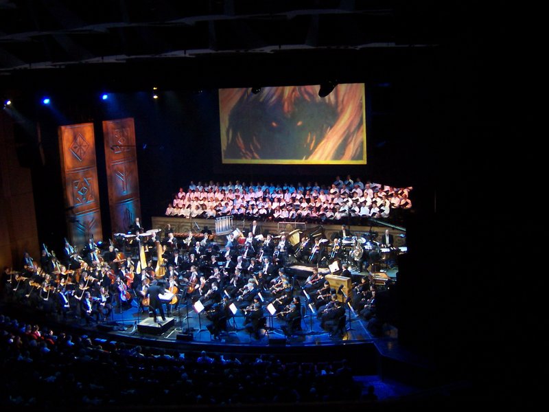 Howard Shore in Montreal Images - 800x600, 87kB