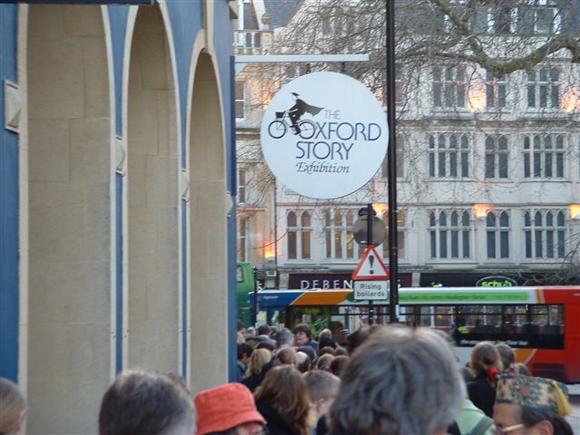 Andy Serkis in Oxford - 640x480, 60kB
