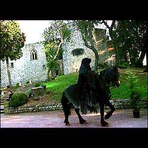 Cannes 2001- Nazgul And Horse - 300x300, 33kB