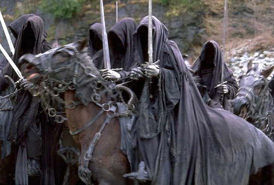 Nazgul At The Ford Of Bruinen - 544x369, 51kB