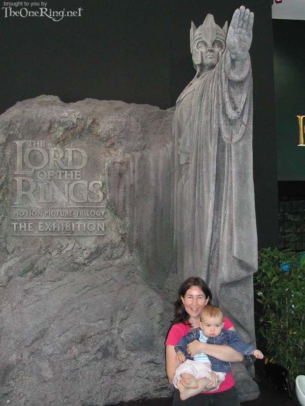 LOTR Exhibition in Singapore Report - 600x800, 131kB