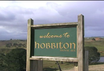 The Hobbiton Set: 2004 - 352x240, 16kB