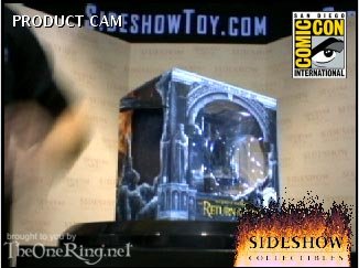 Comic-Con 2004 ROTK:EE DVD SET PICS! - 326x243, 22kB