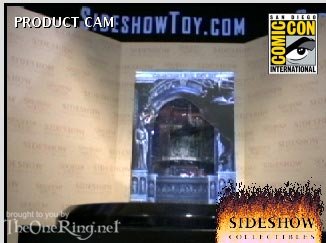 Comic-Con 2004 ROTK:EE DVD SET PICS! - 326x243, 20kB