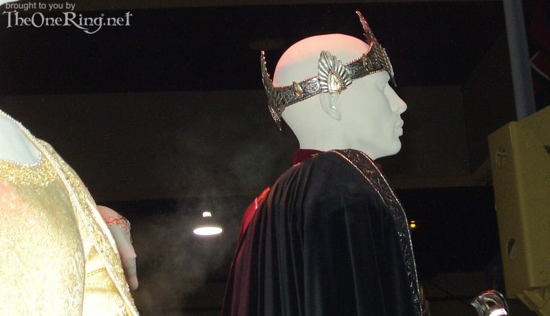 King Elessar's Costume - Crown - 800x460, 55kB