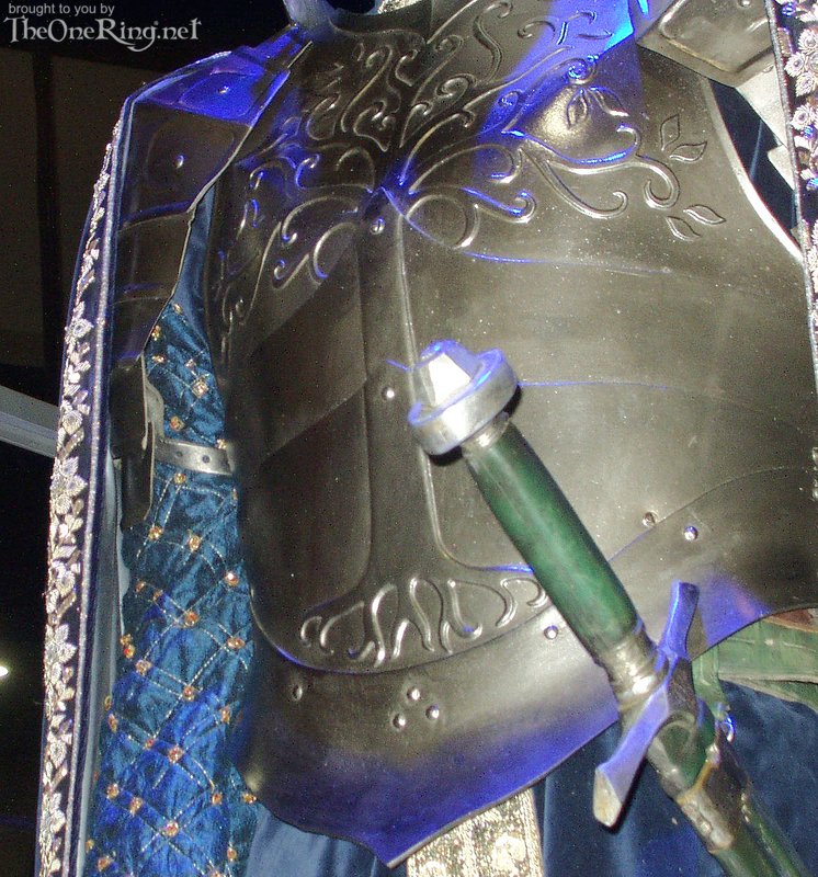 Faramir's Costume - Armor and Sword - 746x800, 170kB