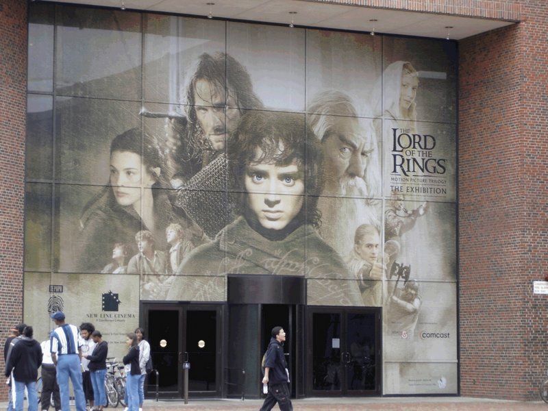 Lord of the Rings Exhibit - 800x600, 101kB