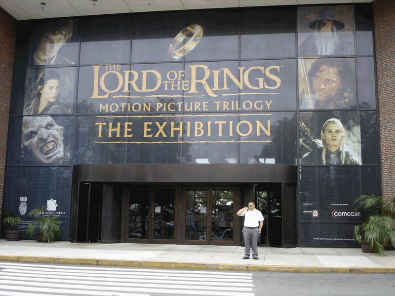 Lord of the Rings Exhibit - 800x600, 95kB