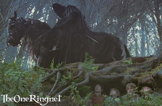 Ringwraith Searches For The Ring - 539x354, 36kB