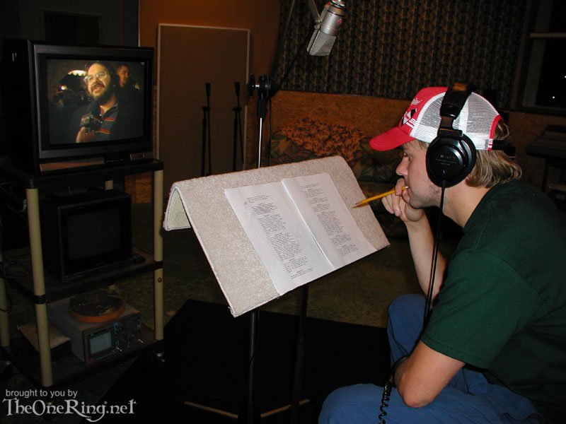 Dominic Monaghan Records 'Ringers' - 800x600, 69kB
