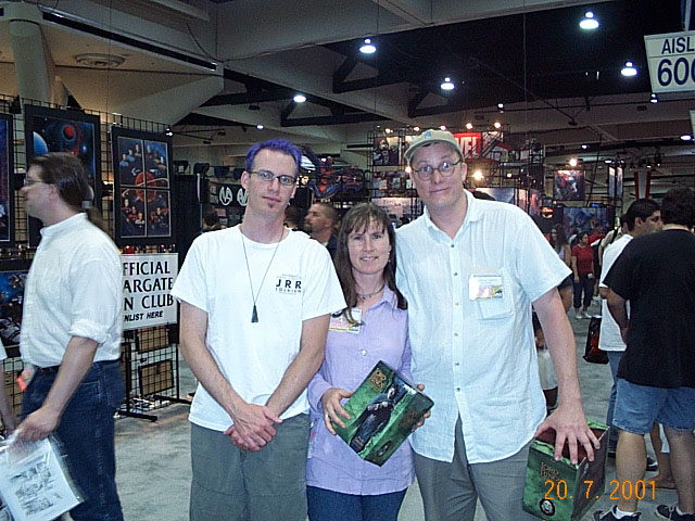 Quickbeam with Tania Rodger and Richard Taylor at Comic-Con 2001 - 640x480, 101kB