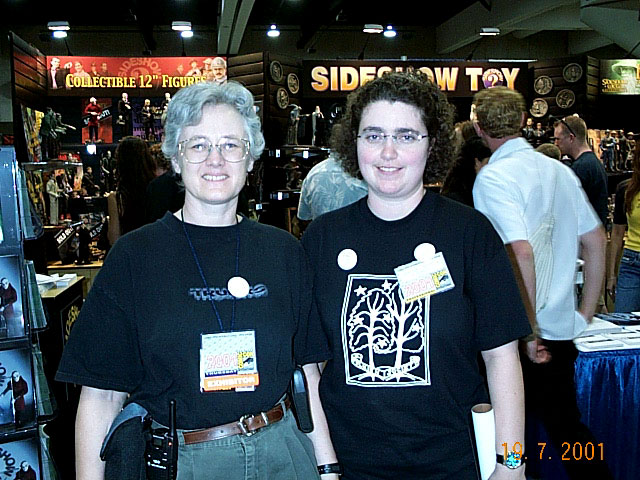 Volunteers from Tolkien Society at Comic-Con 2001 - 640x480, 106kB