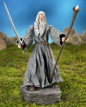 2005 ToyBiz Lord of the Rings Action Figures - 280x350, 22kB
