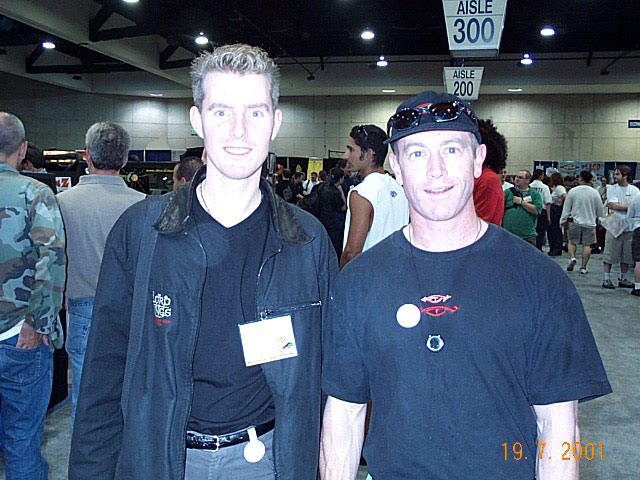 WETA Workshop folks at Comic-Con 2001 - 640x480, 93kB