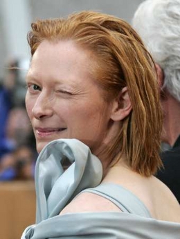 Tilda Swinton at Cannes 2005 - 260x344, 62kB