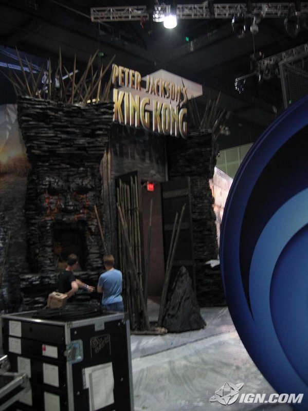King Kong Booth at E3 - 599x800, 76kB