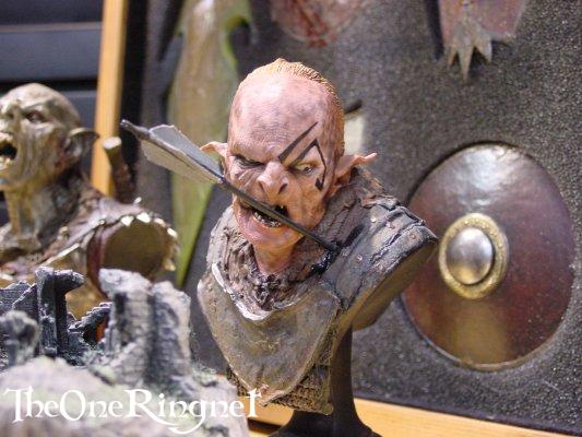 Orc Sideshow Toy Bust at Comic-Con 2001 - 533x400, 43kB