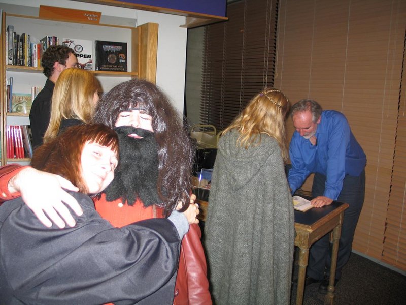 Alan Lee Book Tour: Seattle, WA - 800x600, 98kB