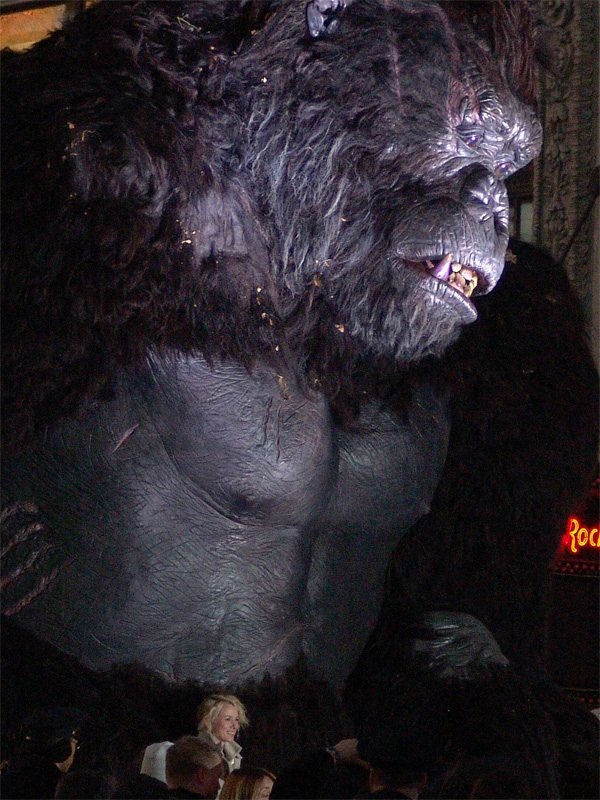 King Kong Premiere: New York, New York - 600x800, 110kB
