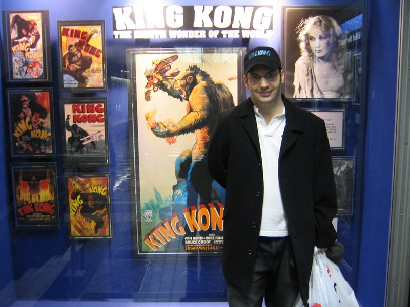 King Kong Premiere: New York, New York - 800x600, 102kB