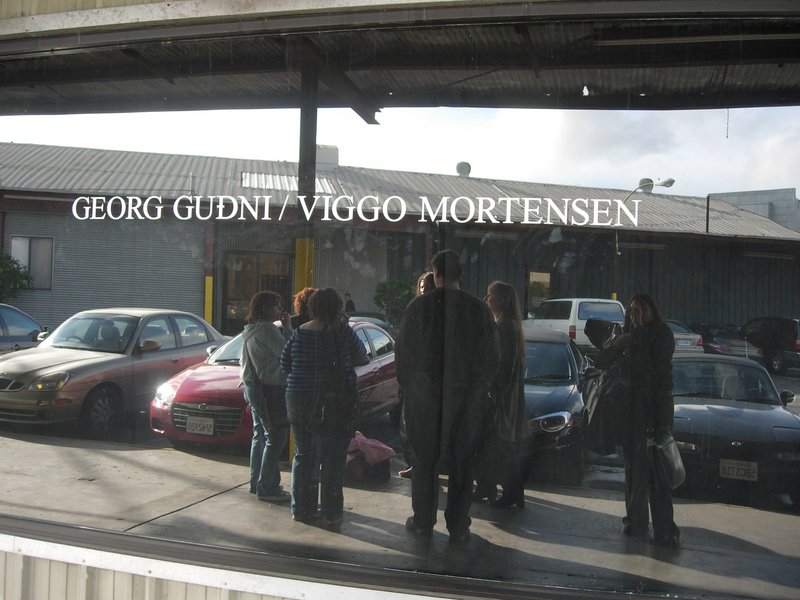 Viggo Mortensen Booksigning - 800x600, 117kB