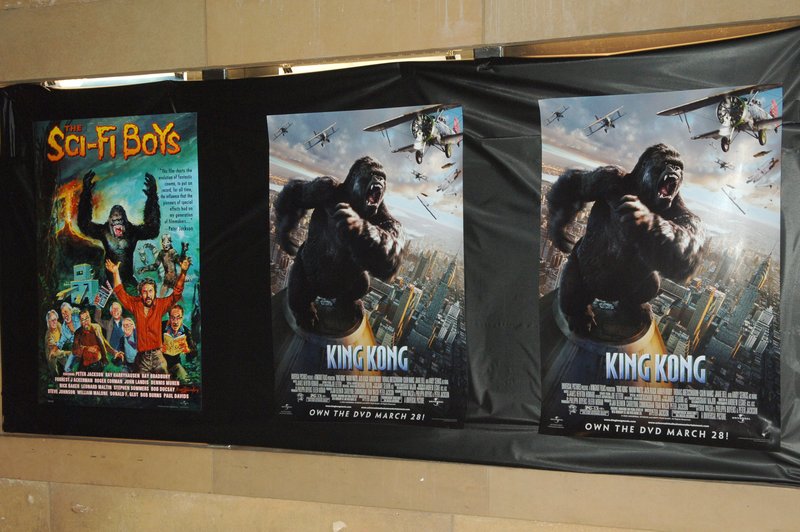 King Kong Event in LA - 800x532, 92kB