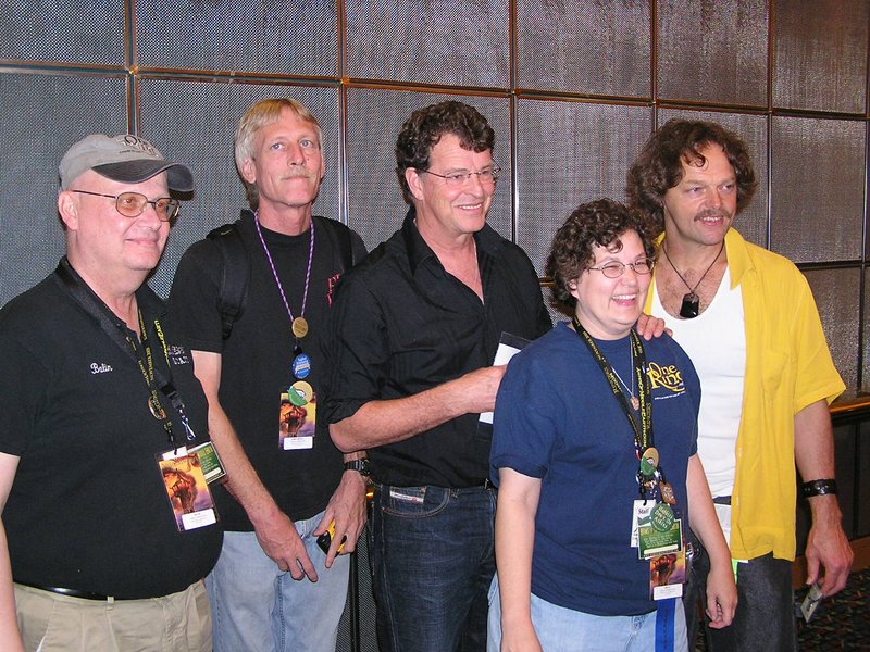 Balin with John Noble and Friends at DragonCon 2005 - 800x600, 153kB