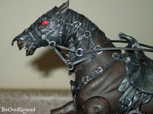 Awesome image of nazgul horse - 640x480, 34kB