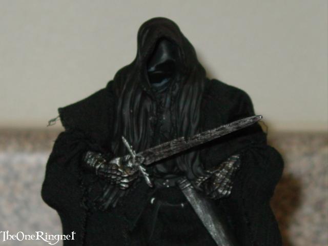 Nazgul with sword in hand - 640x480, 22kB