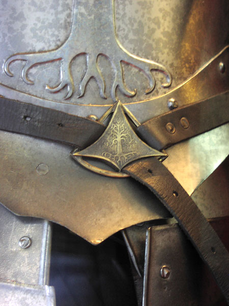 Gondorian Armour - Buckle Detail - 450x600, 60kB