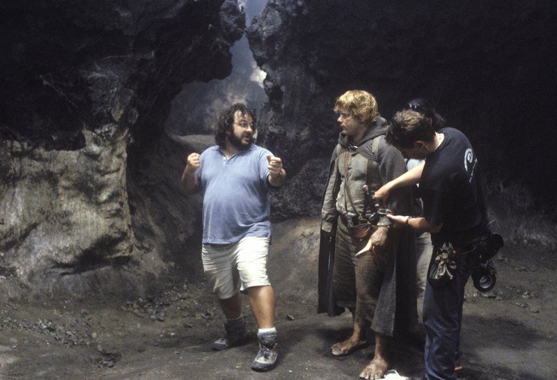 Jackson Directs In Shelob's Lair - 800x546, 90kB