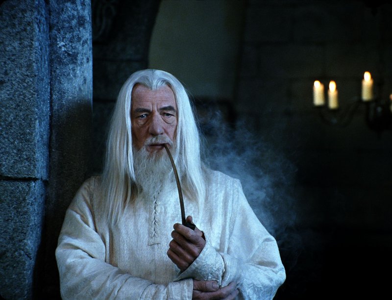 Gandalf In Minas Tirith - 800x612, 83kB
