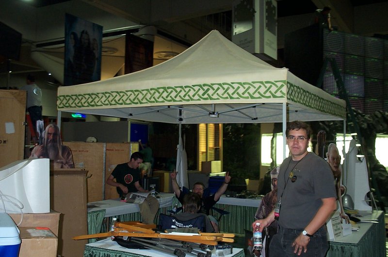 Sarumann at the Tent - 800x530, 96kB