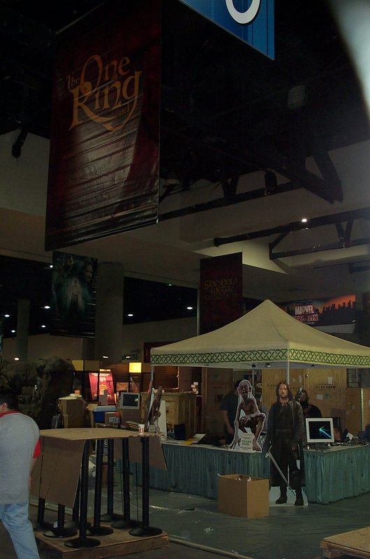 The TORn Banner and Booth - 530x800, 73kB