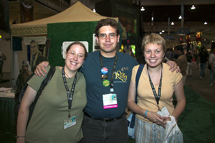 Irascian's Comic-Con 2003 Coverage - 740x492, 83kB
