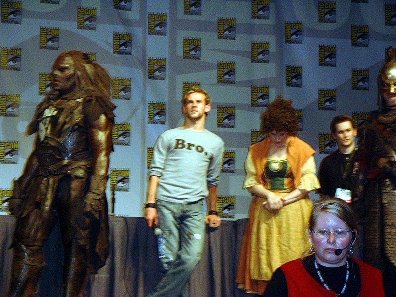 Comic-Con 2003 Images - 800x600, 119kB
