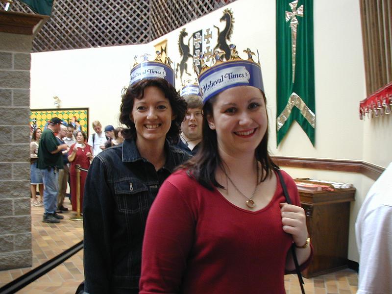 Medieval Times: Paper Crowns are Cool - 800x600, 73kB
