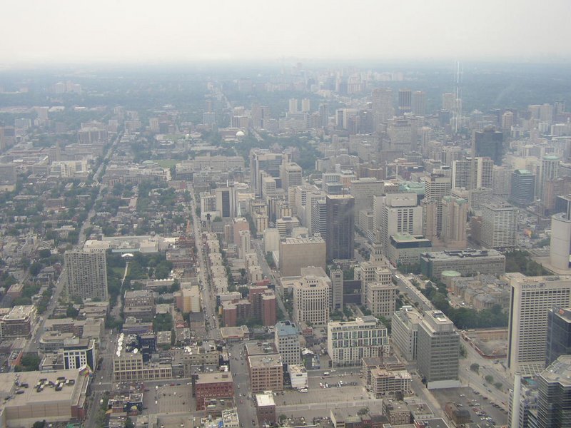 Toronto from the CN Tower - 800x600, 122kB