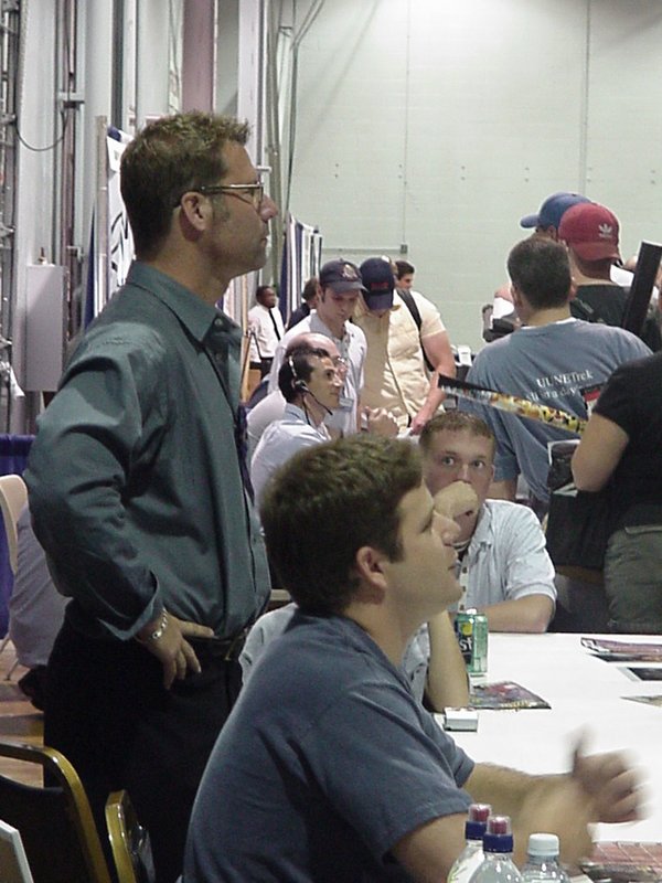 More WizardWorld Chicago 2003 Images - The Signing Session - 600x800, 105kB