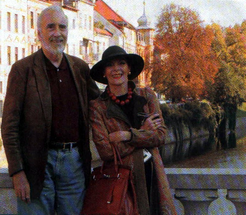 Christopher Lee in Slovenia - Christopher and Birgit - 800x699, 136kB